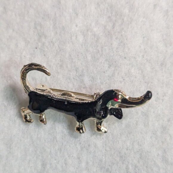 Black Dachshund Enamel Brooch Pin With Gold-Tone Accents & Red Eye Details Cute - Picture 3 of 5